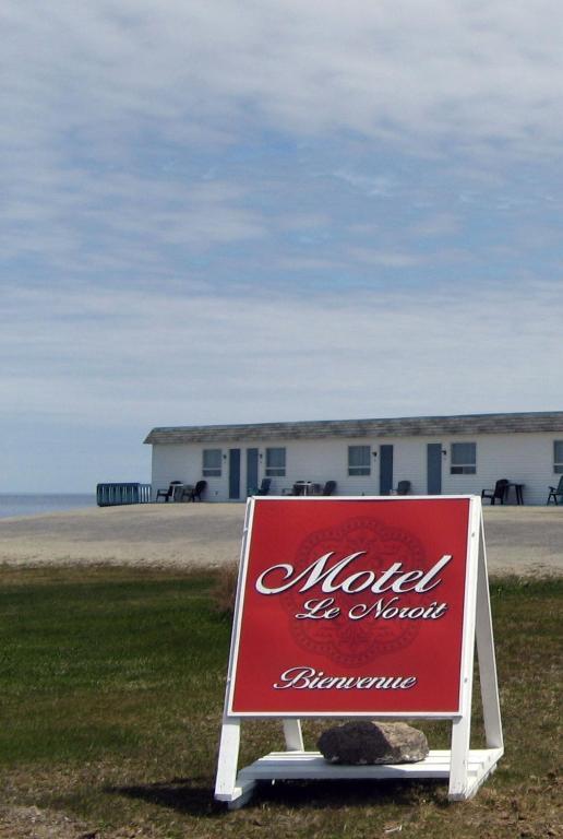 Motel Le Noroit L'Anse-au-Griffon Екстериор снимка